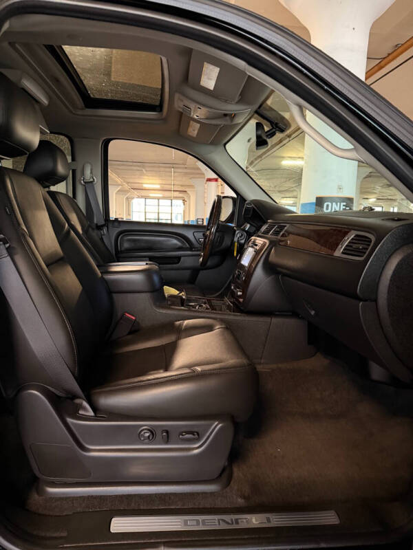 gmc yukon xl 2014 1GKS2MEF1ER140380 image gmc yukon xl 2014 1GKS2MEF1ER140380 image